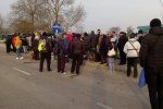 Венгерская система "висит": В Закарпатье под сотню людей застряли на границе 
