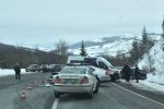 В Закарпатье на главной трассе кошмарное ДТП: Куски автомобилей разнесло по дороге