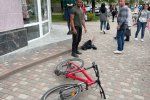 В Ужгороде темнокожий иностранец избил велосипедиста (ФОТО)