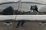 В Ужгороде припаркованный автомобиль пострадал от рук вандалов 
