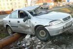 В Мукачевском районе Opel снес бетонный столб