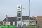 На автозаправках Закарпатской области сегодня можно купить бензин марки А-95 по 5,20 грн., А-92 – 5,00 грн., А-80 – 4,90 грн.,