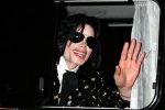 Майкл Джексон возобновляет музыкальную карьеру новыми коцертами, альбомом и планирует мировое турне по городам США