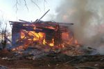 В селе Богдан на Раховщине сгорел деревянный гараж