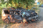 Закарпаття. В результаті зіткнення 19-річний водій Dacia Logan загинув.