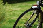 В Крыму 13-летний велосипедист неудачно посигналил двум студентам