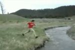 В Иршавском районе 13-летний школьник неудачно перепрыгул ручей