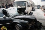 В Киеве Mercedes-Benz уничтожил Audi A8 вместе с водителем