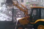 В Ужгороде убирают улицы от снега и льда