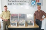 В Германии солдат нашел на дороге три чемодана с миллионом евро
