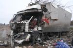 На трассе Киев-Чоп фура вдребезги разбила кирпичное здание