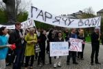 Студенты УжНУ митинговали под стенами Закарпатской ОГА