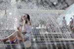 Если бы в Ужгороде были нормальные фонтаны, можно бы было спастись от жары