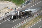 Восемь человек погибло во время аварии чешского автобуса