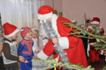 Степан Деркач завітав на новорічний ранок до дітей на Хустщині