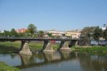 Ужгородский мост называют "мостом влюбленных"