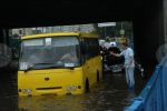 В Киеве нереально сесть в автобус, - двери не открываются