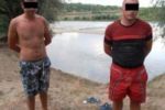 Румыны в плавках отдыхали на закарпатском берегу реки Тиса