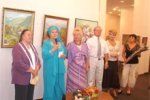 Три художницы из Николаева представили картины на закарпатскую тематику