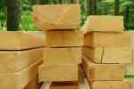 Під виглядом легальних дров експортували крадені лісоматеріали