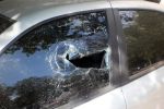 В Закарпатье хулиган повредил и ограбил Volkswagen Polo