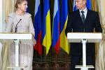 Как российский и украинский премьеры "опускали" Президента Украины