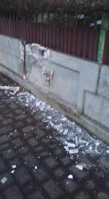 Полный беспредел: В Закарпатье разыскивают недоумков на "Жигулях", которые устроили ДТП 