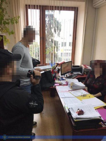 Мошенничество чиновника и арест: СБУ прокомментировали обыски в горсовете Ужгорода