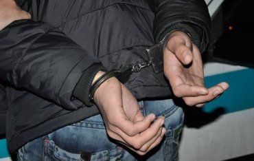 Закарпаття. Правоохоронці Мукачева затримали підозрюваного у крадіжці музичного обладнання