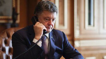 В Закарпатье люди начали получать звонки от Петра Порошенко? 