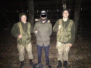Прикордонники Закарпаття затримали нелегала з Туреччини біля українсько-словацького кордону