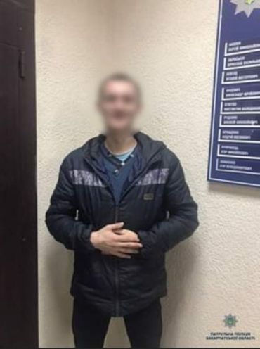 В Ужгороді патрульні затримали групу чоловіків, які нанесли кільком громадянам тілесні ушкодження
