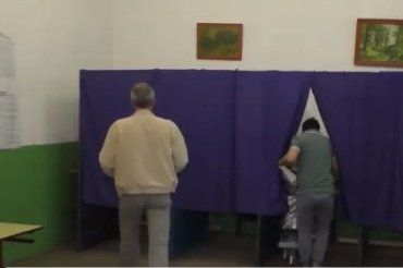 Політологи підбили підсумки першого туру президентських виборів на Закарпатті