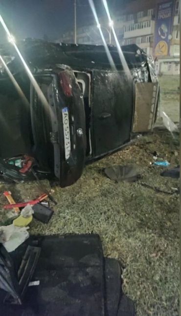 Остросюжетная погоня в Ужгороде: После крутого "сальто" BMW рухнула на круг