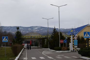 Через границу в Закарпатье больше контрабанды вывозят чем ввозят