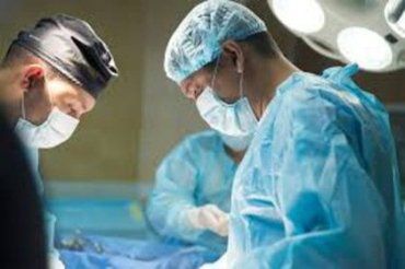 Кардіохірурги Закарпаття вперше провели унікальну для них операцію
