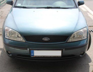 Закарпаття. Викрадений «Ford Mondeo» затримали у в’їзді в Україну на кордоні з Угорщиною