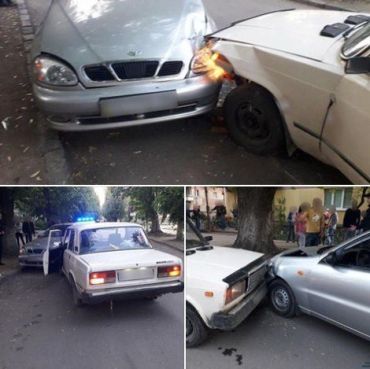 У столиці Закарпаття п'яний водій не впорався з керуванням і влетів у припарковане авто
