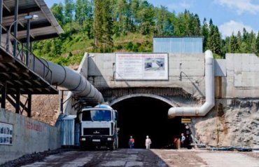 Через запуск Бескидського тунелю потяги у травні через Мукачево не ходитимуть!