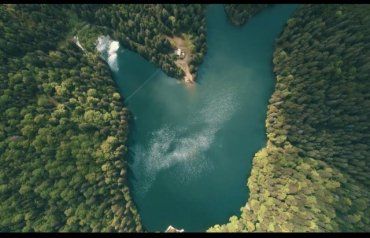 Неймовірне Закарпаття: легендарне озеро Синевир та полонина Озерна