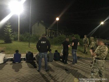 Закарпаття. На Ужгородщині СБУ затримала групу нелегалів та провідників із Тернополя