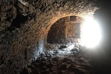 Ужгород. Нововідкритий старовинний підвал може стати Меккою для туристів