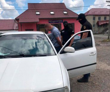 Львівський суд назвав суму грошової застави Затриманому на хабарі чиновнику із Закарпаття 