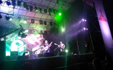 Закарпаття. На берегах Тиси триває потужна музична подія — рок-фестиваль України та Угорщини