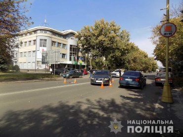 Чому в Ужгороді пішоходи так "поспішають" потрапити під колеса автомобіля