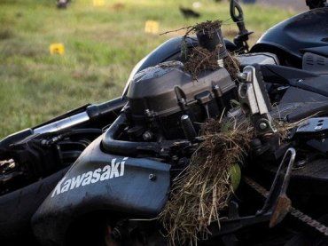 На міжрегіональній трасі між Ужгородом і Львовом страшною смертю загинув мотоцикліст