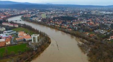 На Закарпатті Угорщина, Словаччина, Румунія та Україна зайнялися "облаштуванням" річки Уж
