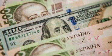 3 грудня. Курс долара та рубля знизився, курс євро — зріс