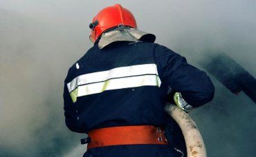 Рятувальники Закарпаття не змогли врятувати краянина з охопеного вогнем будинку
