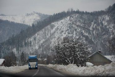 Обережно! На дорогах у горах Закарпаття — ускладнення погодніх умов